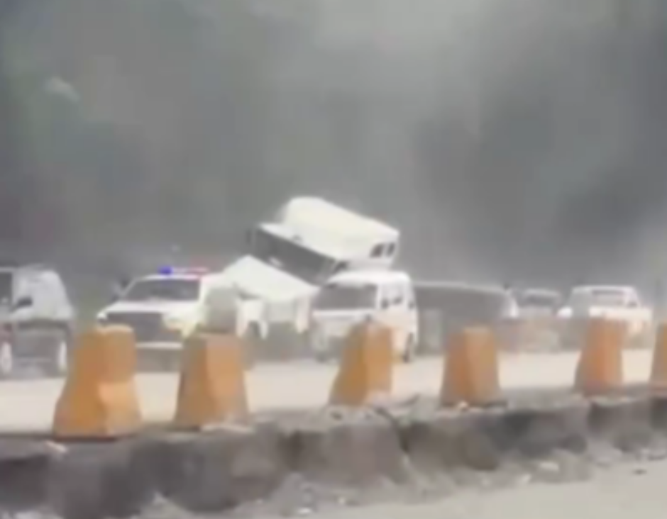 Accidente de Patana con Cemento en Bonao: Vuelco Cerca de Piedra Blanca