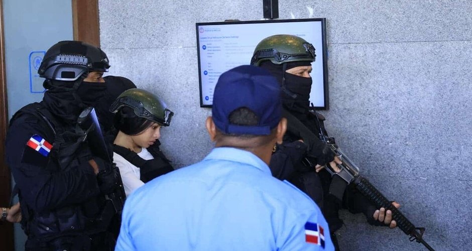 Defensa de Yailin La Más Viral asegura desconocía armas en vehículo