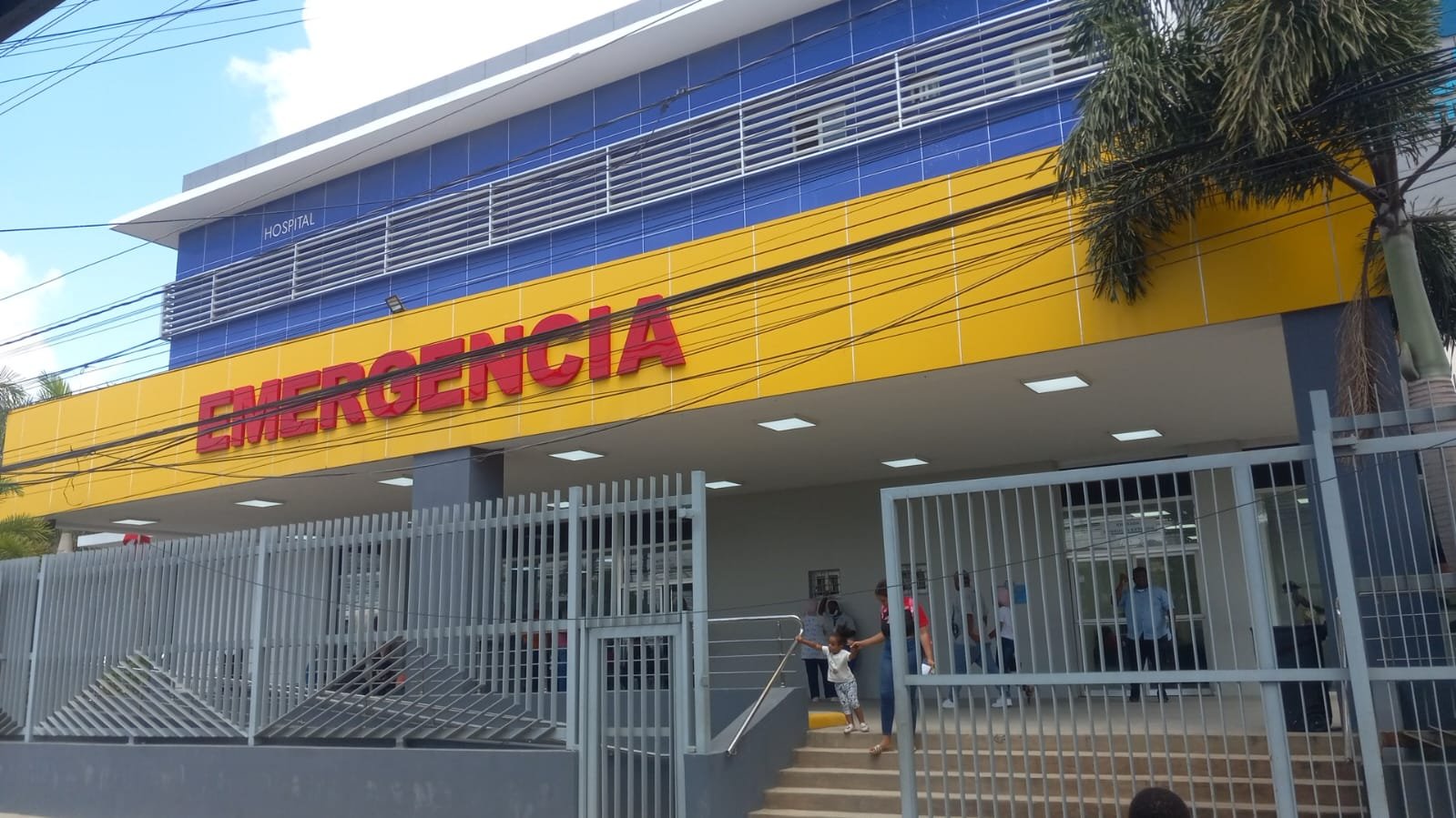 Denuncian Prolongado Apagón en Hospital de Boca Chica Afecta Servicios
