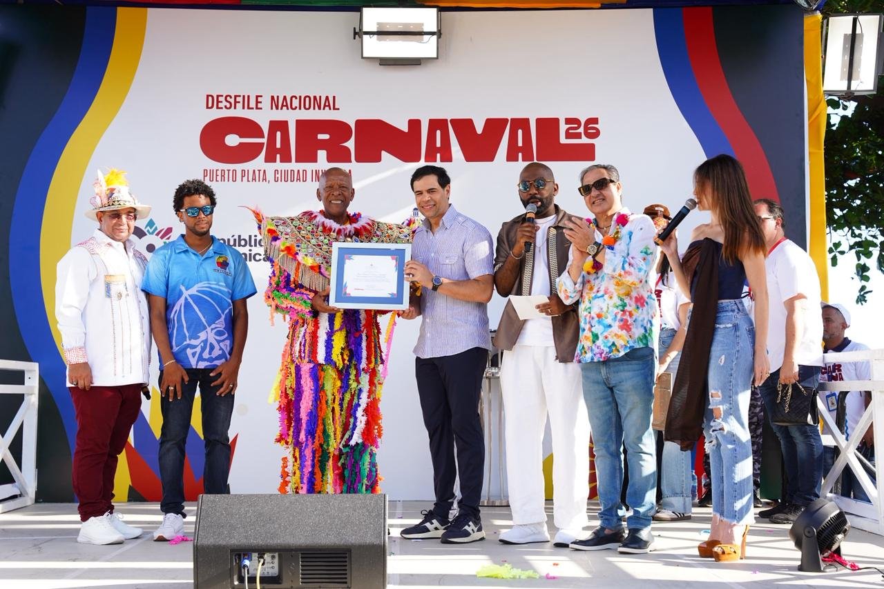 Carnaval 2026: El Malecón de Santo Domingo Vibró con Alegría Nacional e Internacional