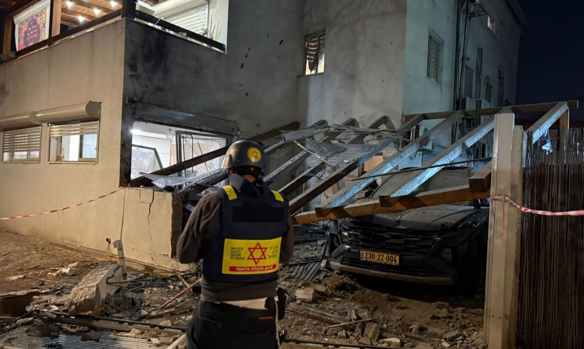 Ataque con Misiles en Tel Aviv Deja Dos Muertos en Escalada Regional