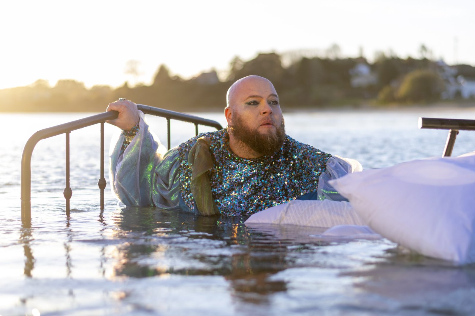 Enrique Ramil Conquista RD: Concierto Íntimo Deja Huella Inolvidable