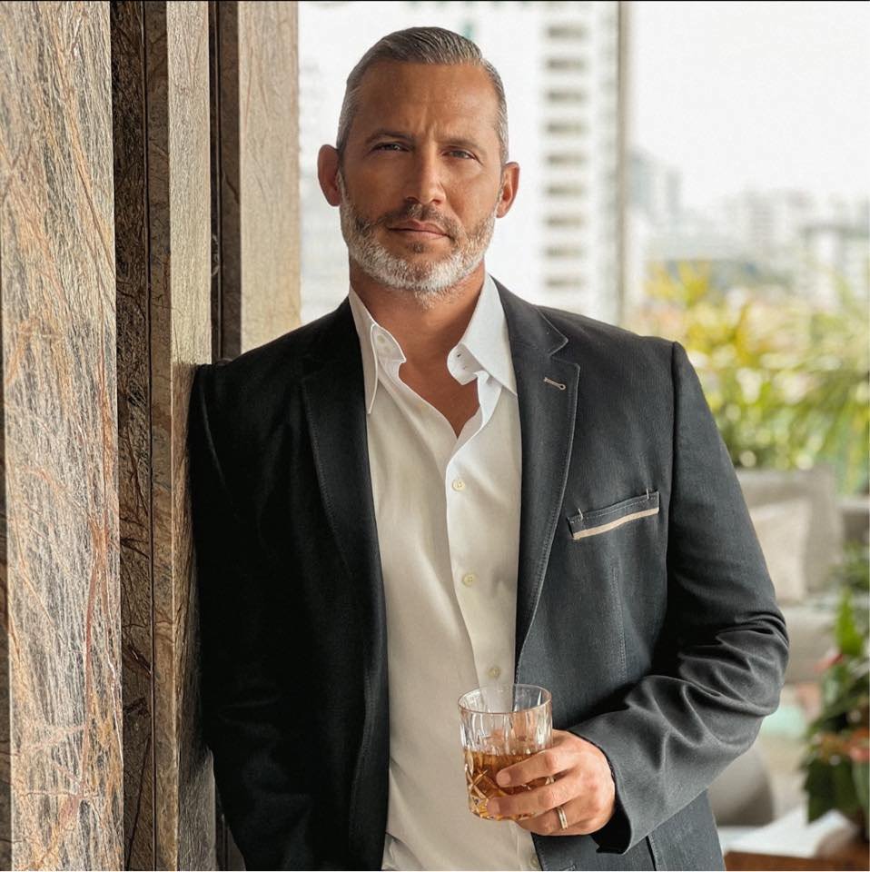 José Llano trae el aclamado musical "Mamma Mia!" a República Dominicana