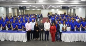 Minerd e Inefi capacitan a 300 docentes de educación física en el país