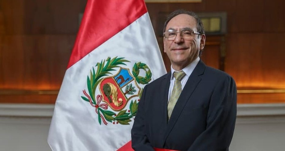 Ministro de Energía de Perú Acusado de Grave Violación a Menor